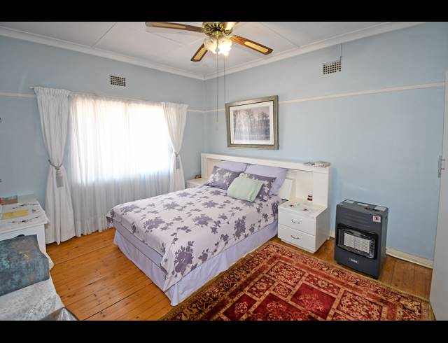3 BEDROOM HOUSE FOR SALE IN CROSBY